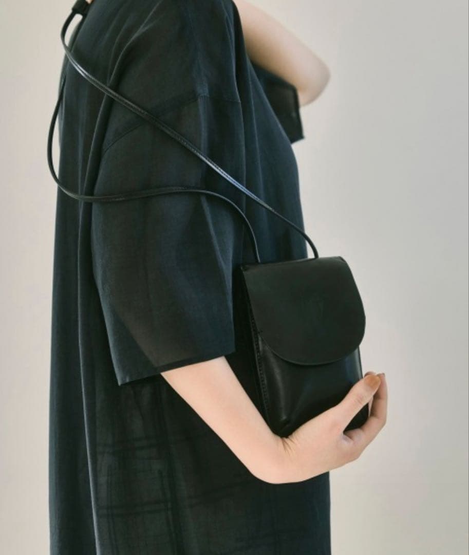 TODAYFUL 新品・未使用レザーマルチポシェットBLACK