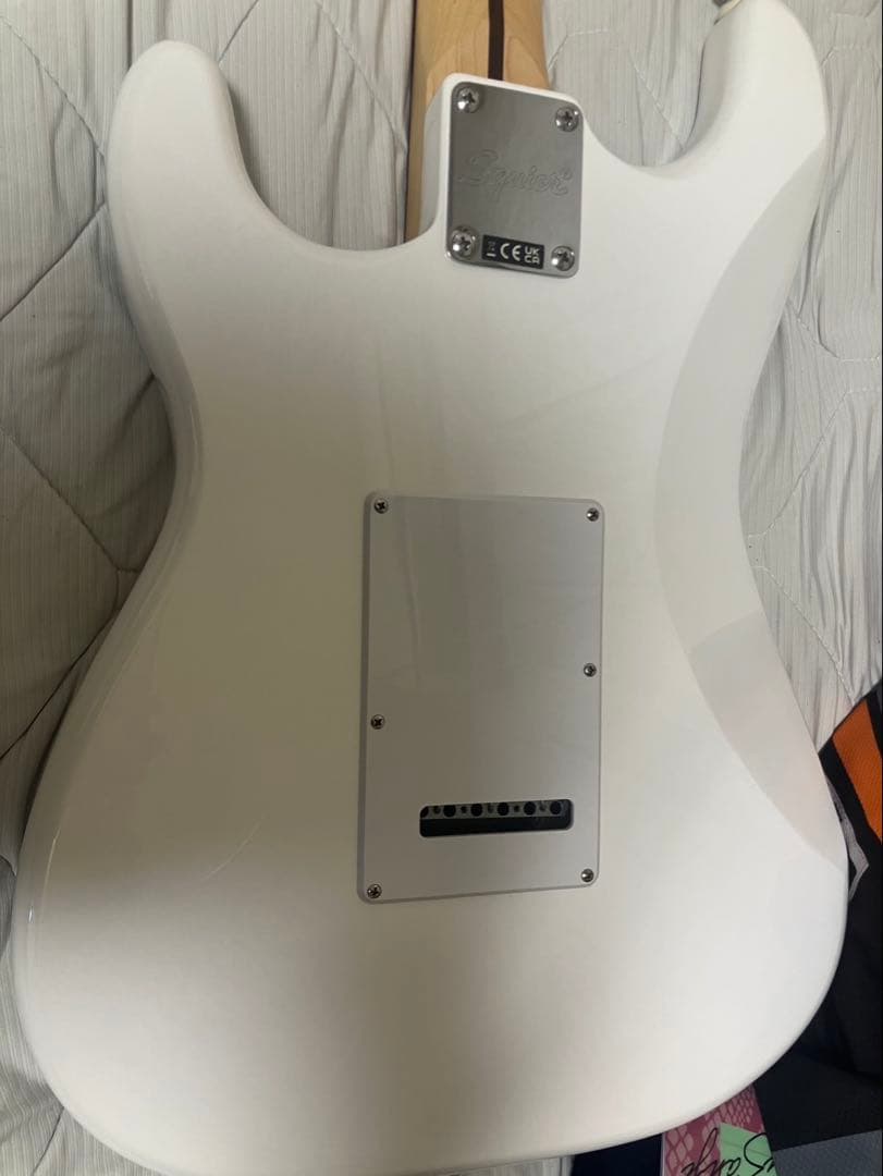 Squier エレキギター ホワイト ボディ