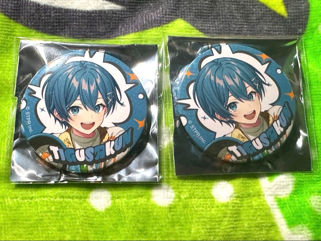 AMPTAKxCOLORS レインボーロード中77% ちぐさくん 等身 缶バッジ