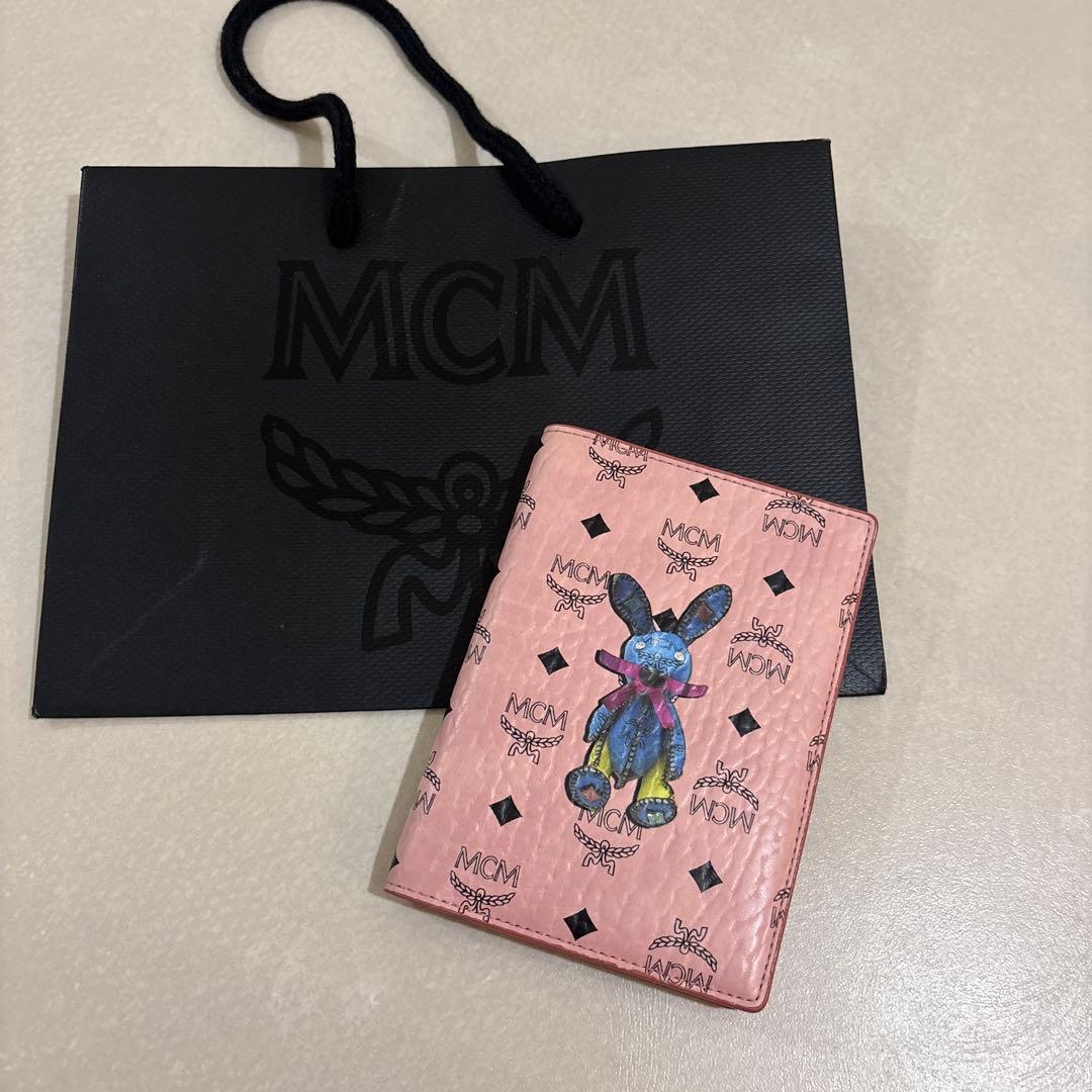 MCM ウサギデザイン パスポートケース ピンク トラベルカード 韓国 MCM