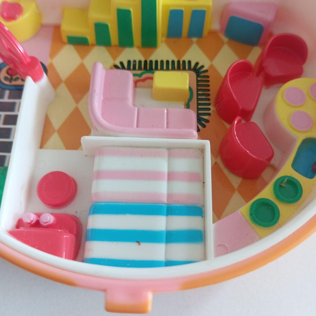 平成レトロ1992年ハローキティ　コンパクトハウス　　サンリオ