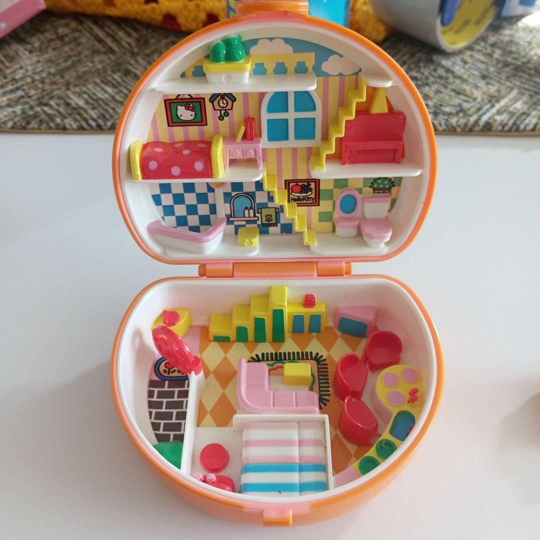 平成レトロ1992年ハローキティ　コンパクトハウス　　サンリオ