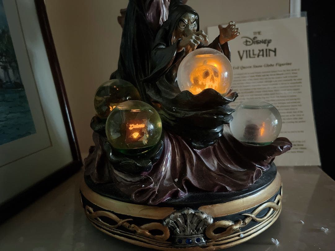 希少・限定】ディズニーギャラリー＊Evil Queen スノーグローブ＊白雪姫