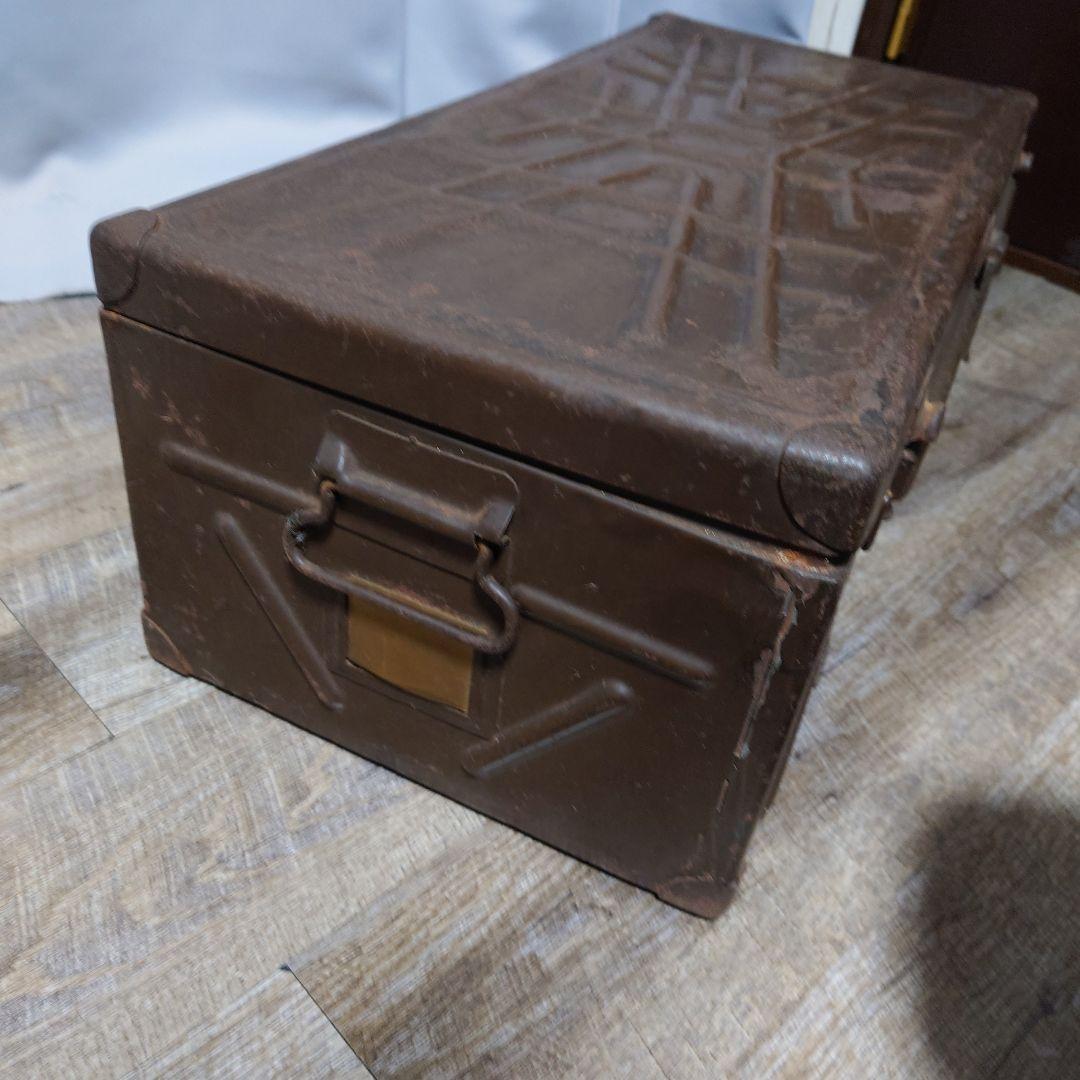 旧日本軍 将校用トランク 金属製 当時物