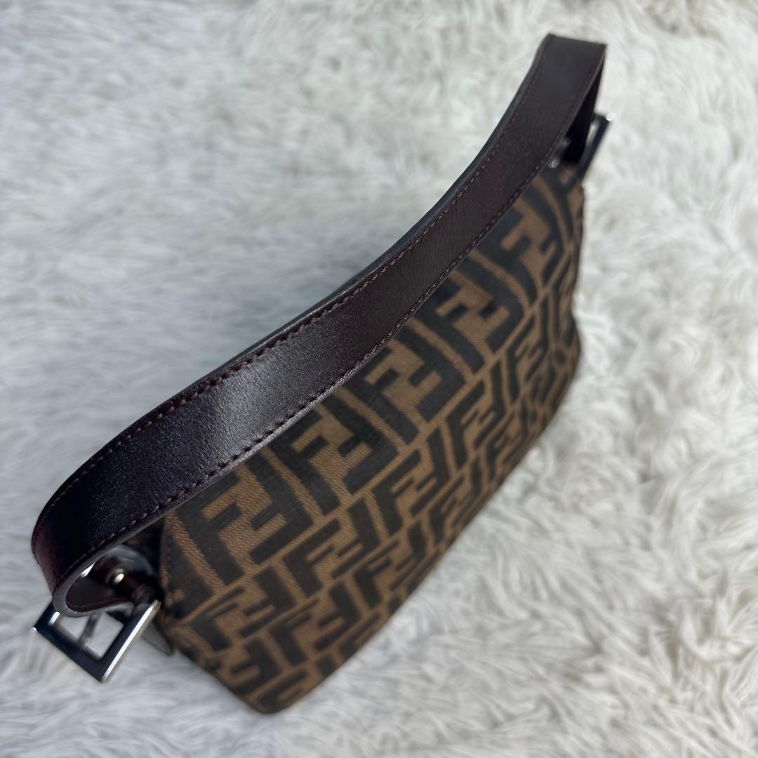 極美品 FENDI フェンディ マンマバケット ワンショルダーバッグ ズッカ