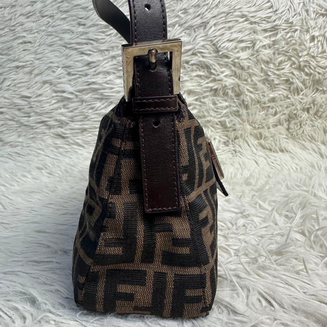 極美品 FENDI フェンディ マンマバケット ワンショルダーバッグ ズッカ