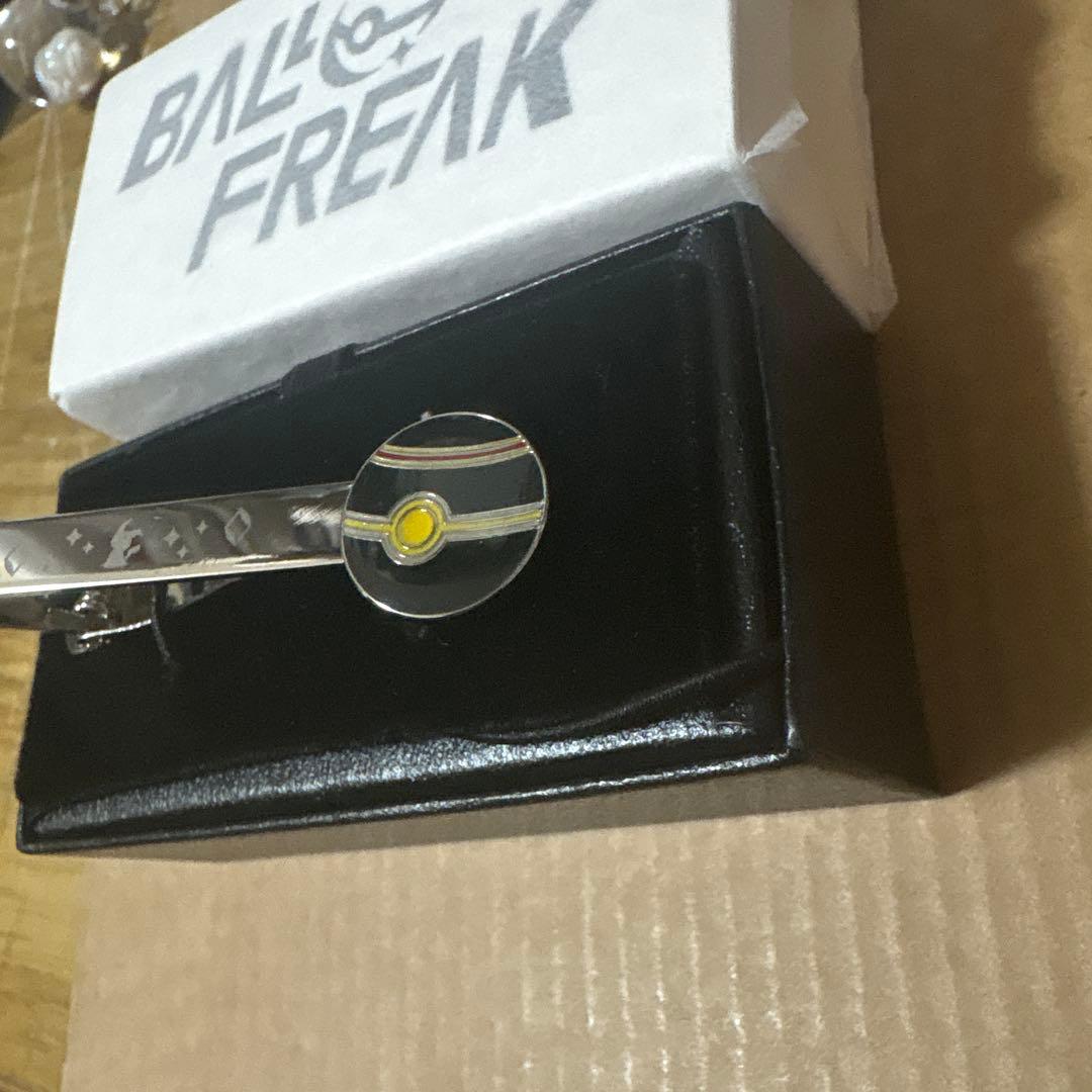 ポケモンセンターネクタイピン BALL FREAK ミミッキュ×ゴージャス