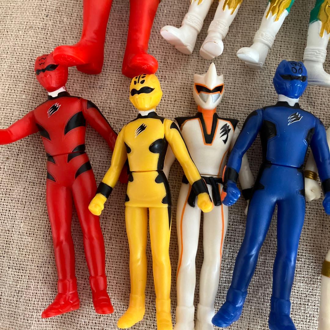 戦隊ヒーローソフビ フィギュア まとめ売り - メルカリ