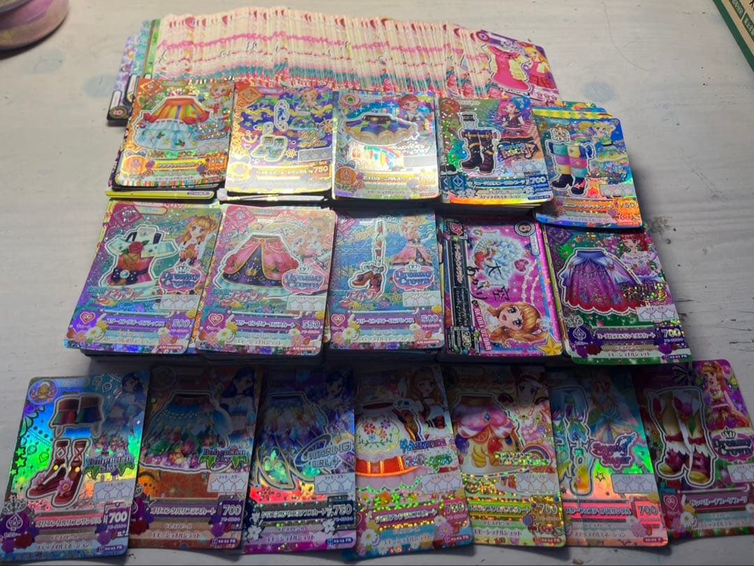 ♡*様 アイカツカード大量まとめ売り　1000枚 アイカツカード 1000枚 まとめ売り｜Yahoo!フリマ（旧PayPayフリマ）