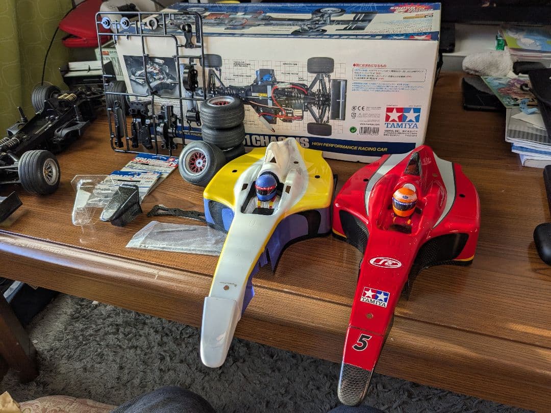 TAMIYA F201 CHASSIS 高性能ラジコンカー