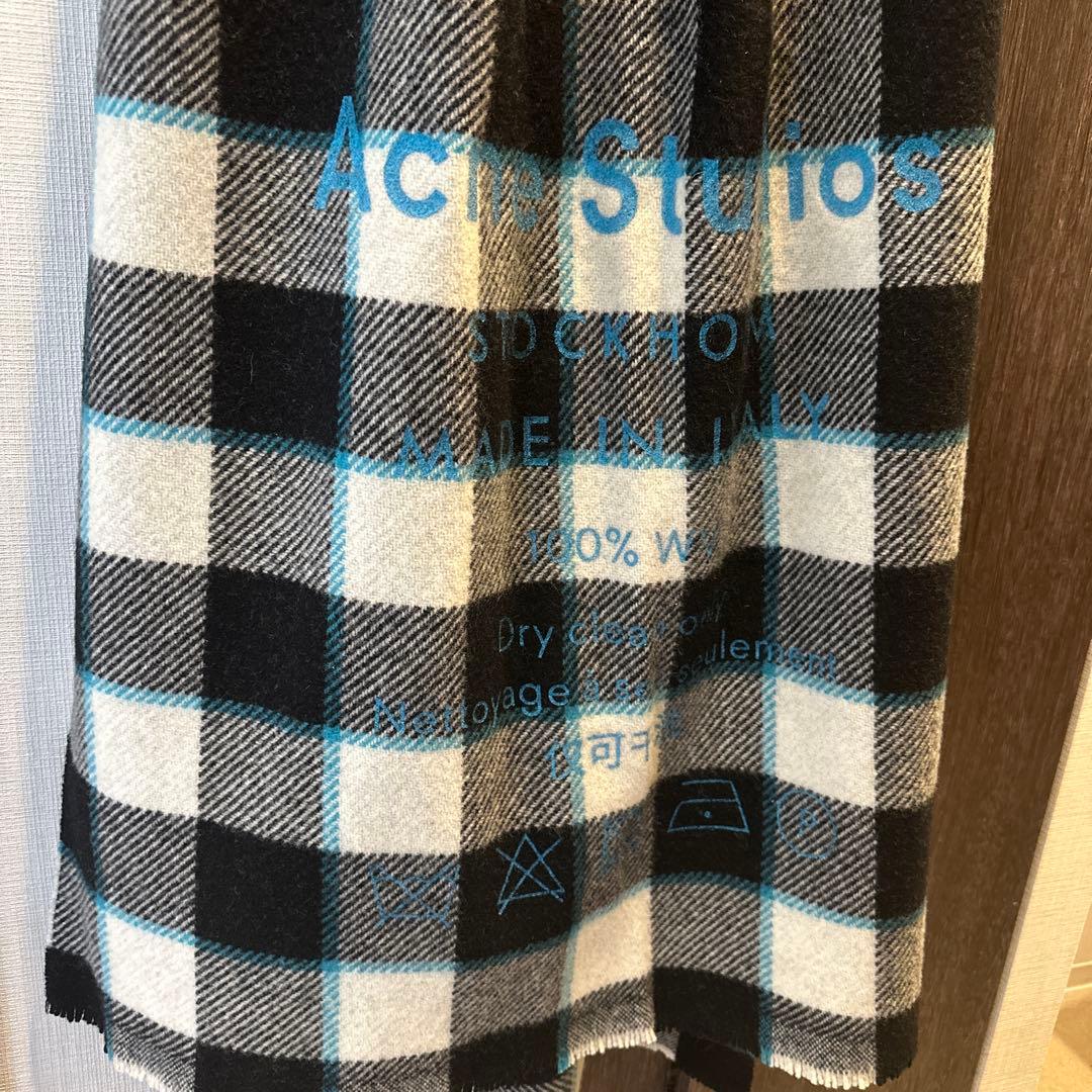 美品】アクネ チェック柄マフラー 100%ウール スキズ リノ - メルカリ
