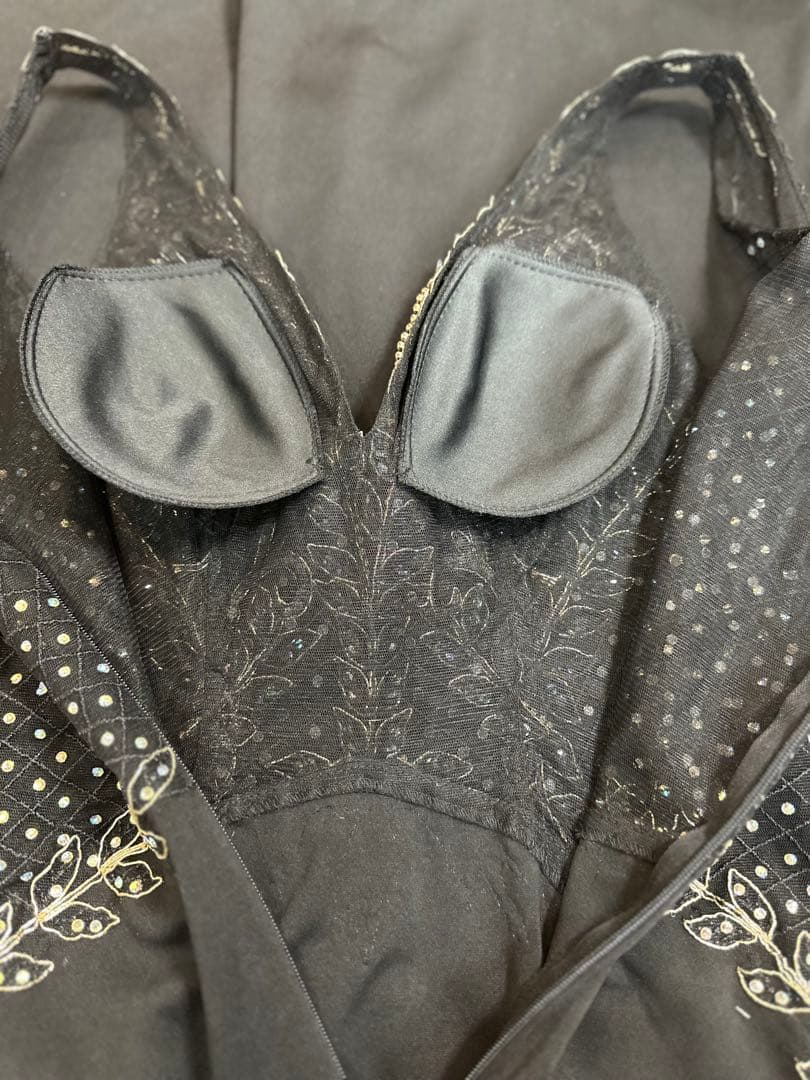 ビーズ刺繍 ブラック ナイトドレス