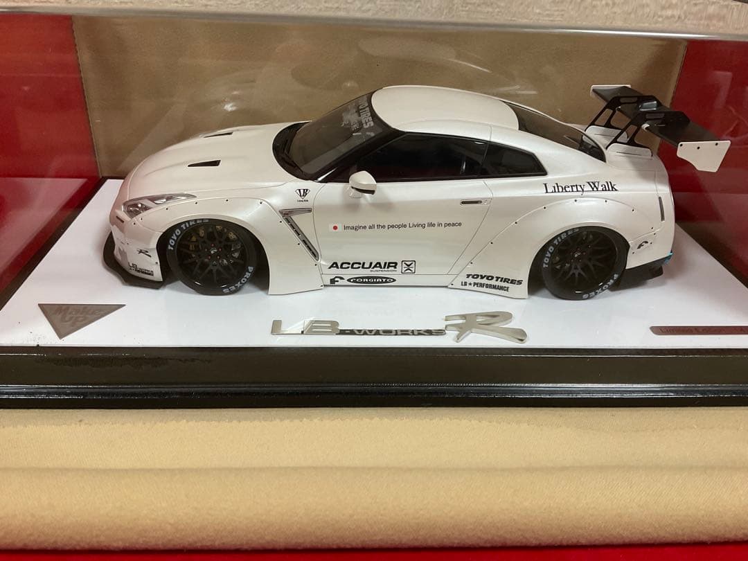 MAKE UP Liberty Walk 35GT-R 限定ミニカー　1/18
