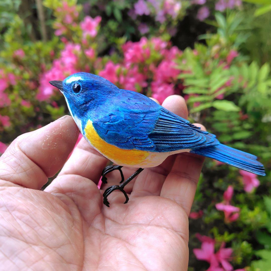 小さなバードカービング ルリビタキ（とまり脚） 野鳥 木彫り - メルカリ