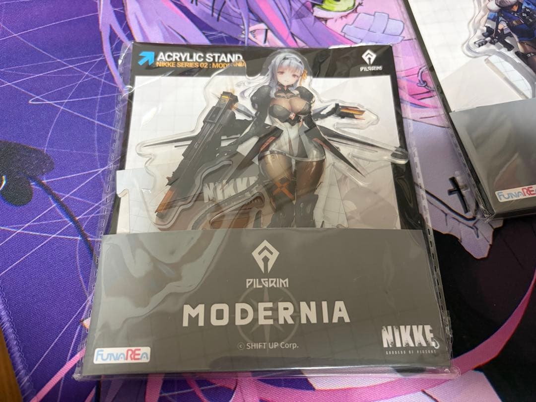NIKKE モダニア、マリアン アクスタ