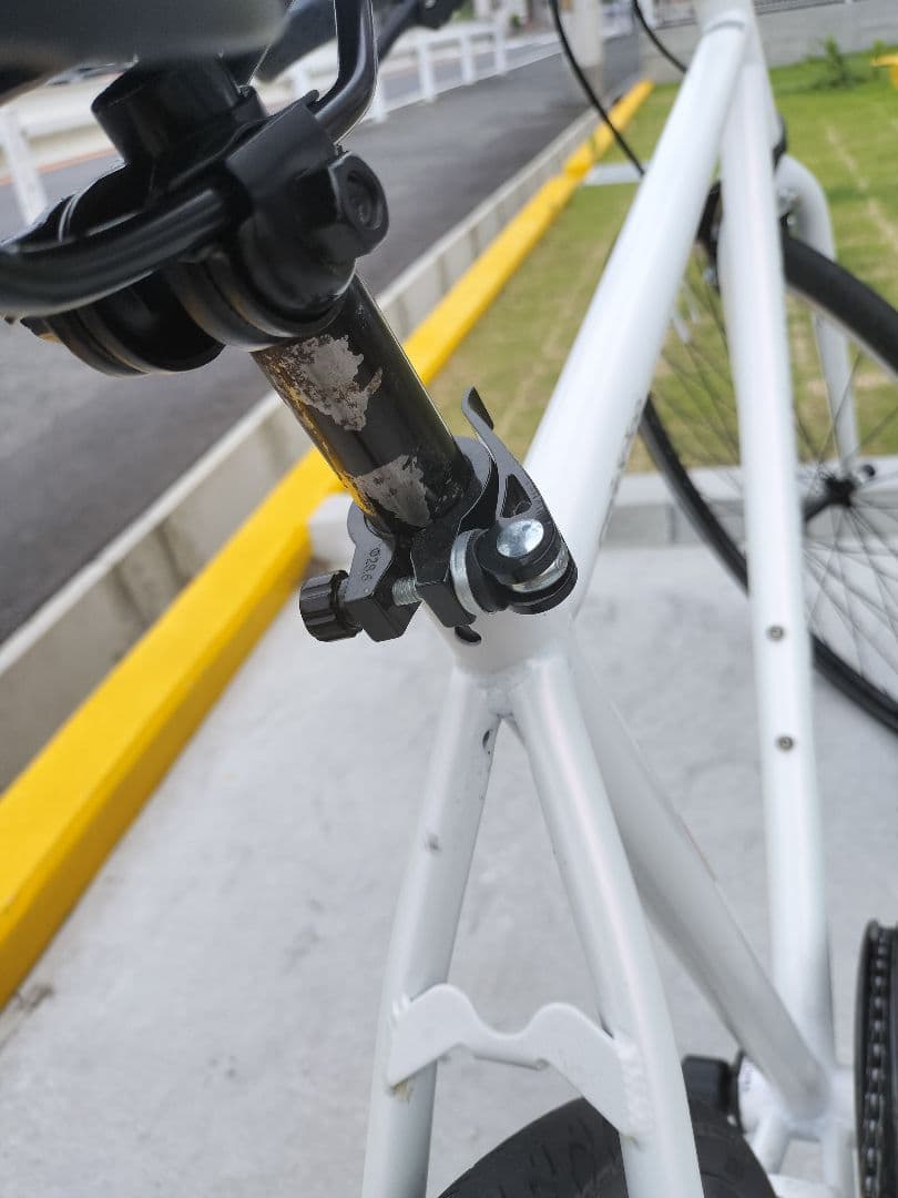 【手渡しのみ】700C クロスバイク 外装6段　ホワイト　美品