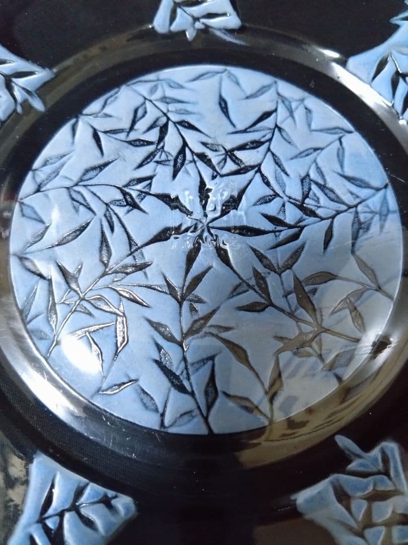ルネ ラリック R LALIQUE 雛菊文 パチネ彩色 飾り皿 美品