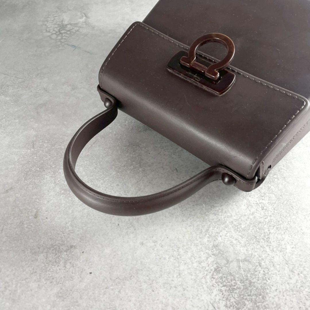 希少ラバー素材【Salvatore Ferragamo】ハンドバッグ　ガンチーニ