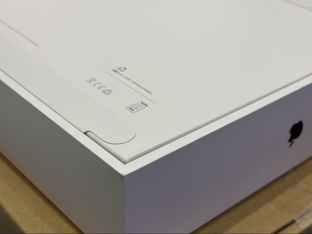 新品 Apple MacBook Pro 14.2inch MDE04J/A