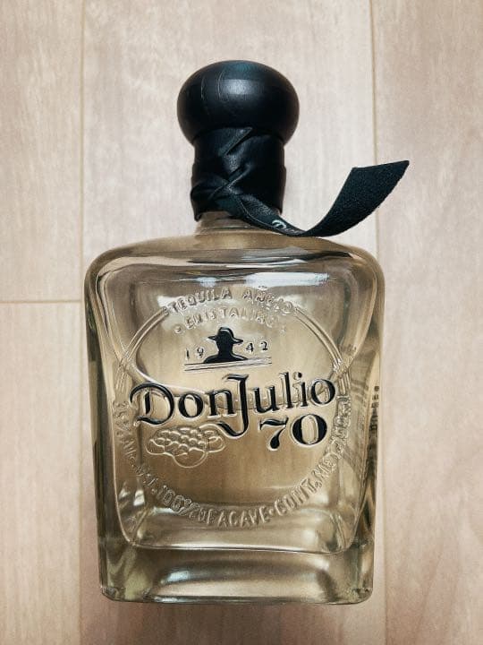 高級テキーラ Don 高品質 Julio 70 ドン•フリオ70周年記念ボトル 高級