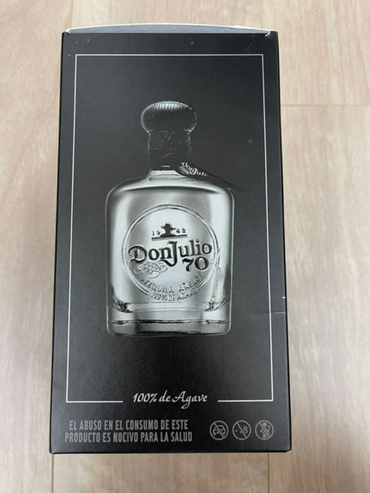 高級テキーラ Don 高品質 Julio 70 ドン•フリオ70周年記念ボトル 高級