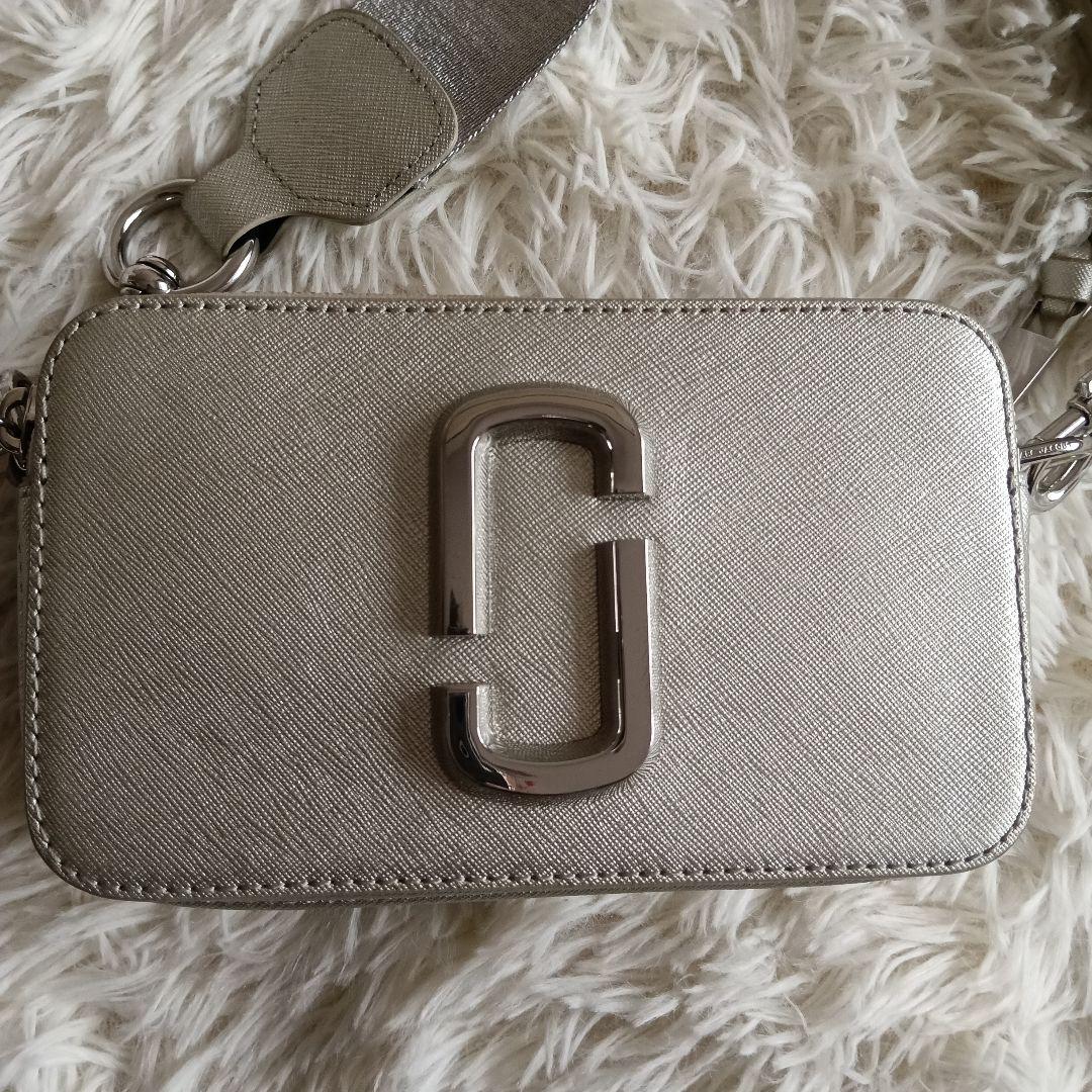 MARK JACOBSマークジェイコブスシルバーショルダーバッグ