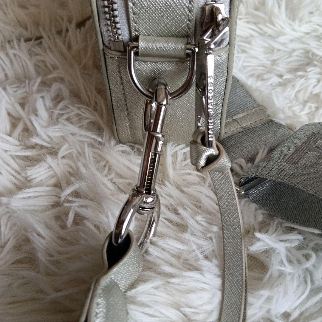 MARK JACOBSマークジェイコブスシルバーショルダーバッグ