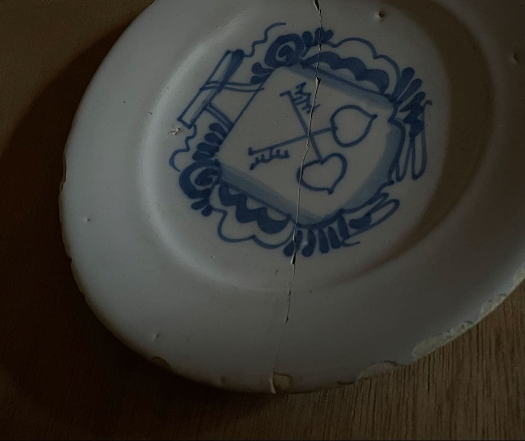 1670年頃 デルフト リムプレート ライデンの紋章 )オランダ アンティーク