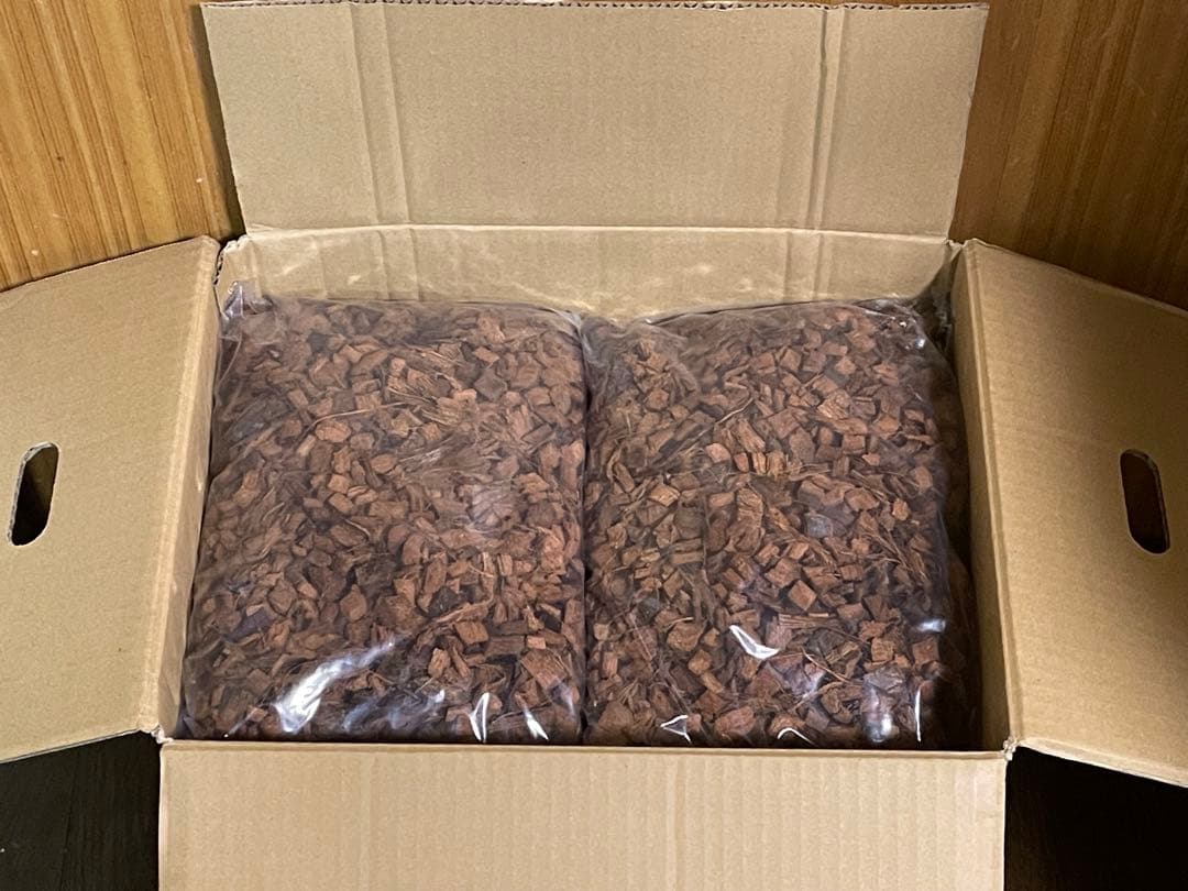 2S約10Lヤシガラハスクチップ - メルカリ