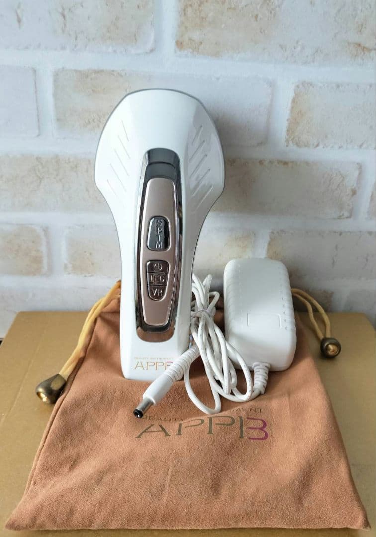 LED 美顔器SPTM 《APPB》 多機能　バイブ強弱有　　２回程使用
