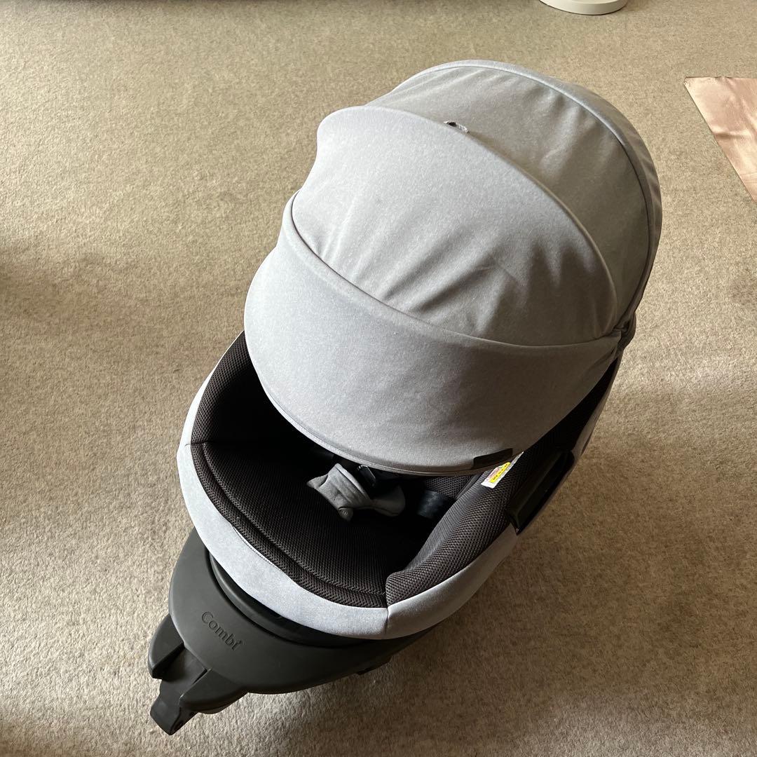 Combiコンビ　チャイルドシートTHE S 上位機種 グレー 日よけ付き