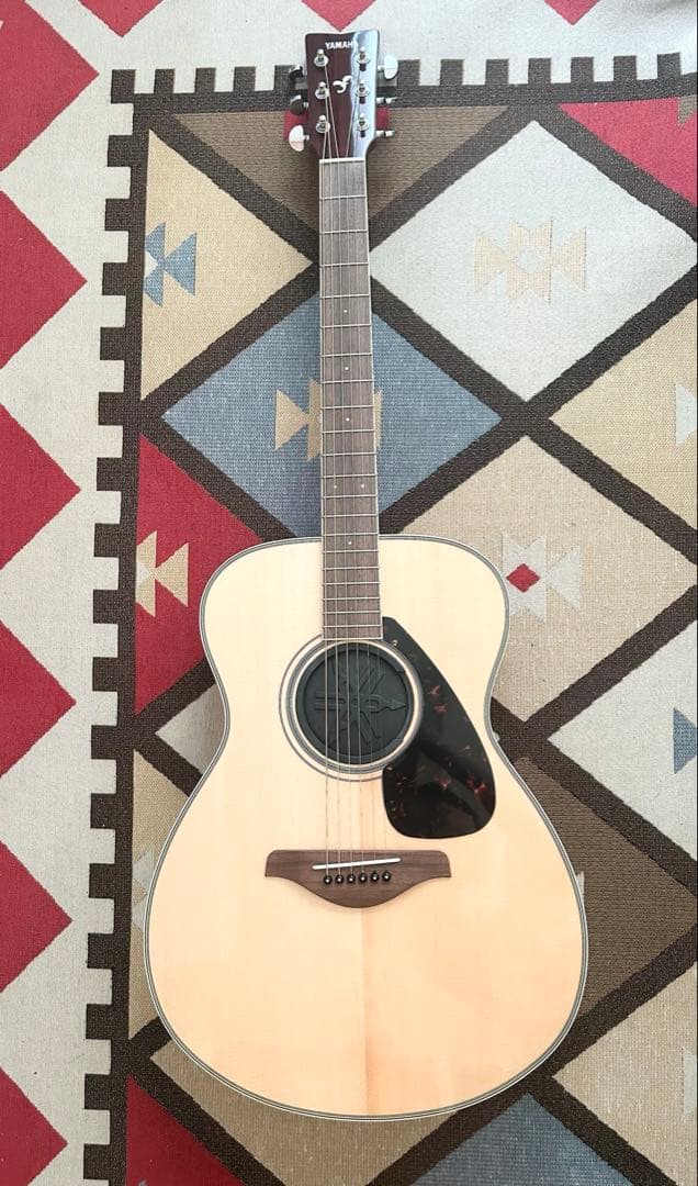 YAMAHA FS820 (Natural) 【数量限定アクセサリーパックサービス