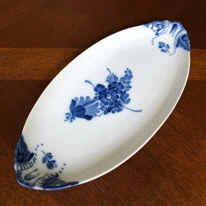 美品 tamas タマス すずらん 花 ブローチ グリーン ホワイト ビーズ