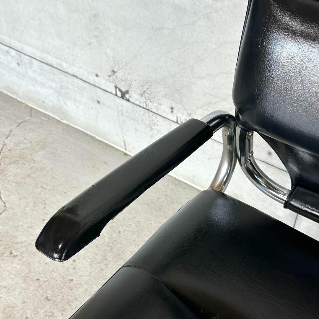 G90 Series 03 ai[アイ]|スタイリングチェア | 製品情報 | タカラ