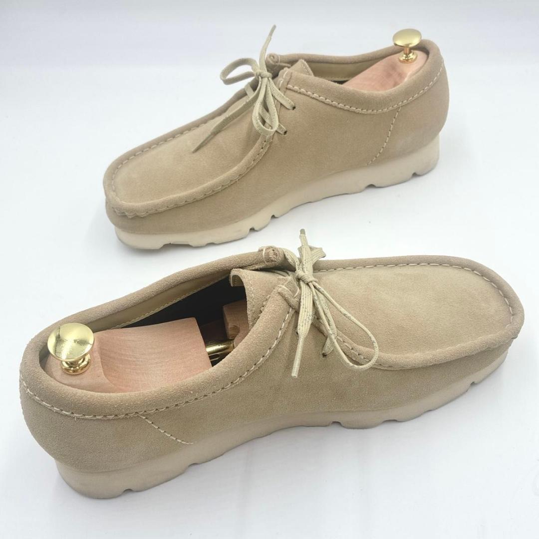 フトシ　クラークス ワラビー ゴアテックス スエード メープル ベージュ