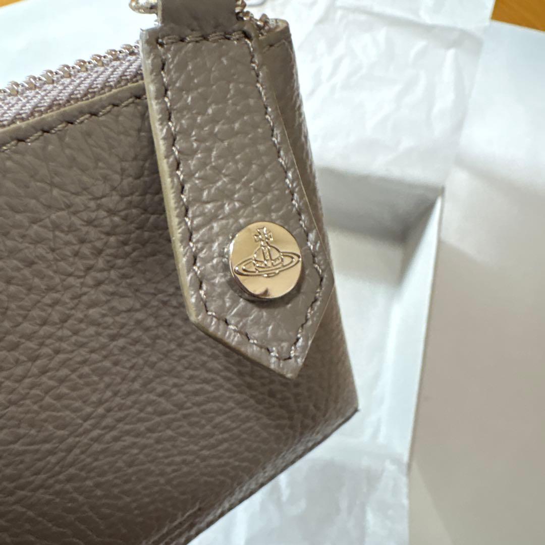 未使用　ヴィヴィアン ウエストウッド　ケース