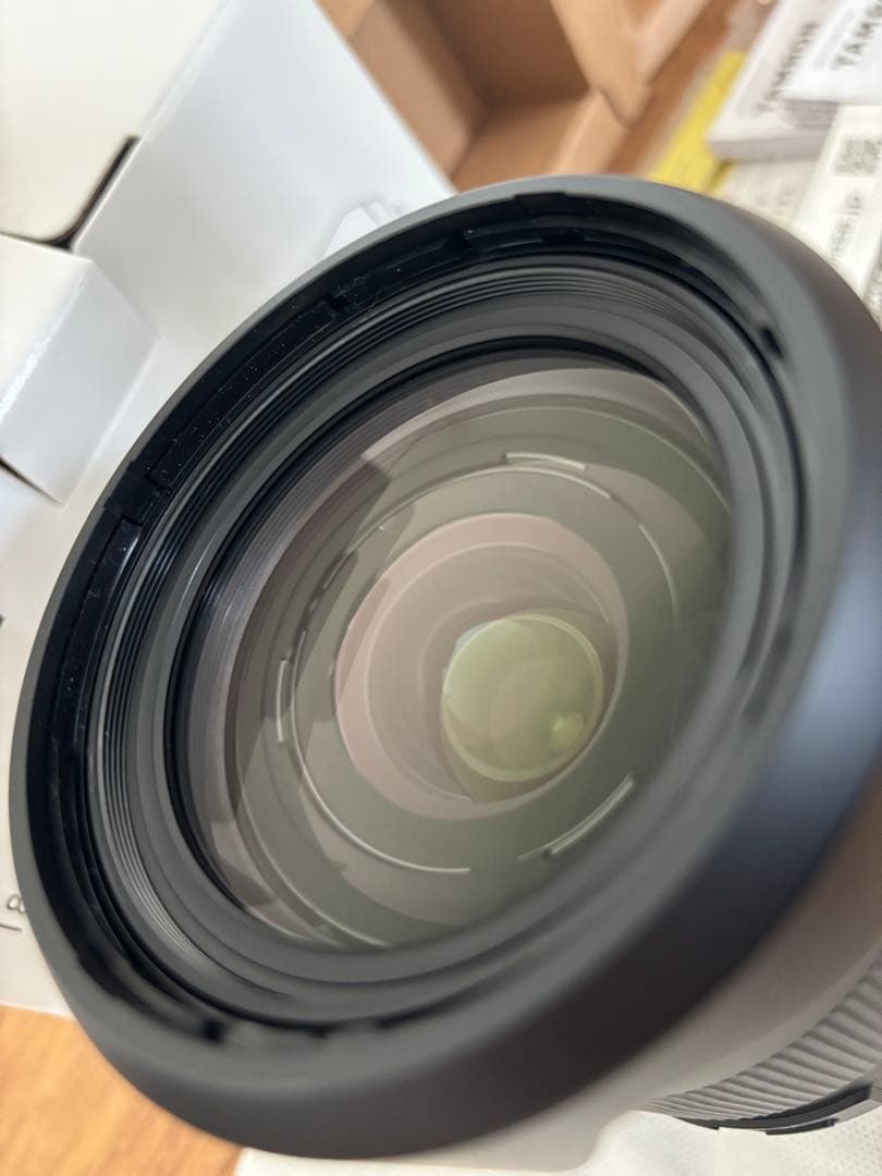 タムロン 18-400mm f3.5-6.3 Di II VC HLD