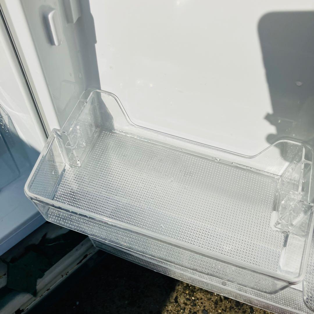 11r77. Hisense 227L 冷凍冷蔵庫 HR-B2301 2018年