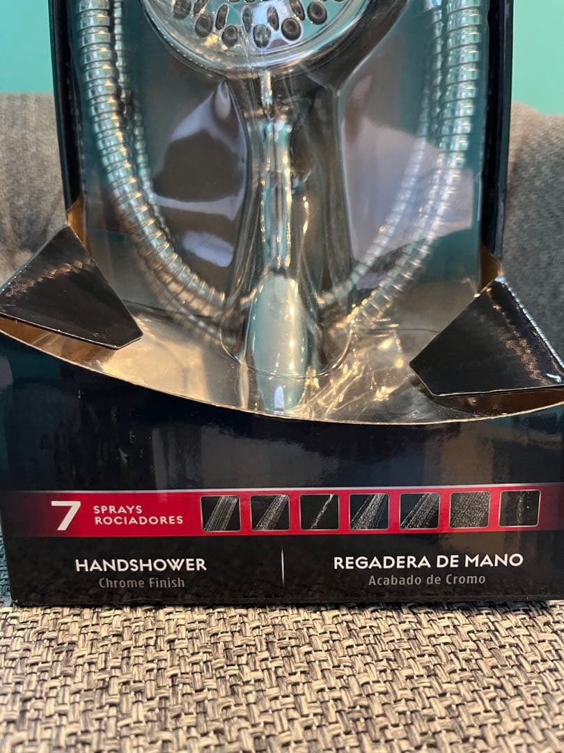 未使用品】DELTA シャワーヘッド 7種類の設定 ロスのホームデポで購入