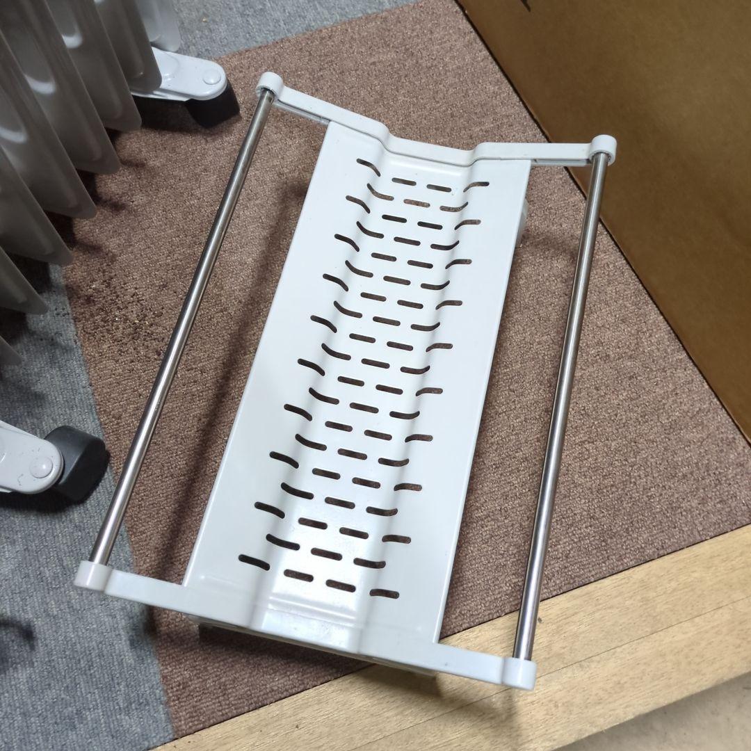 オイルヒーター シルバー コンパクト 10枚パネル、タオル干し付き