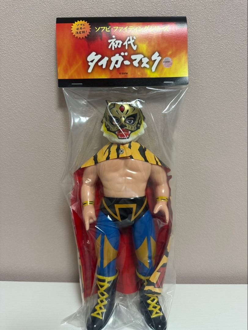 メディコムトイ　初代タイガーマスク　ソフビ　未開封品