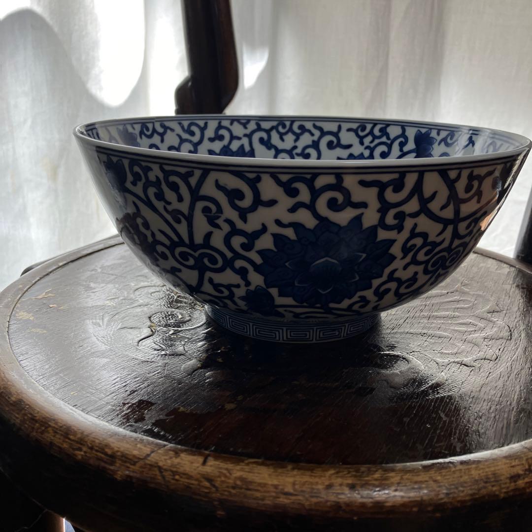 大明嘉靖年製 青花 華唐草文 中国美術 大鉢 - メルカリ