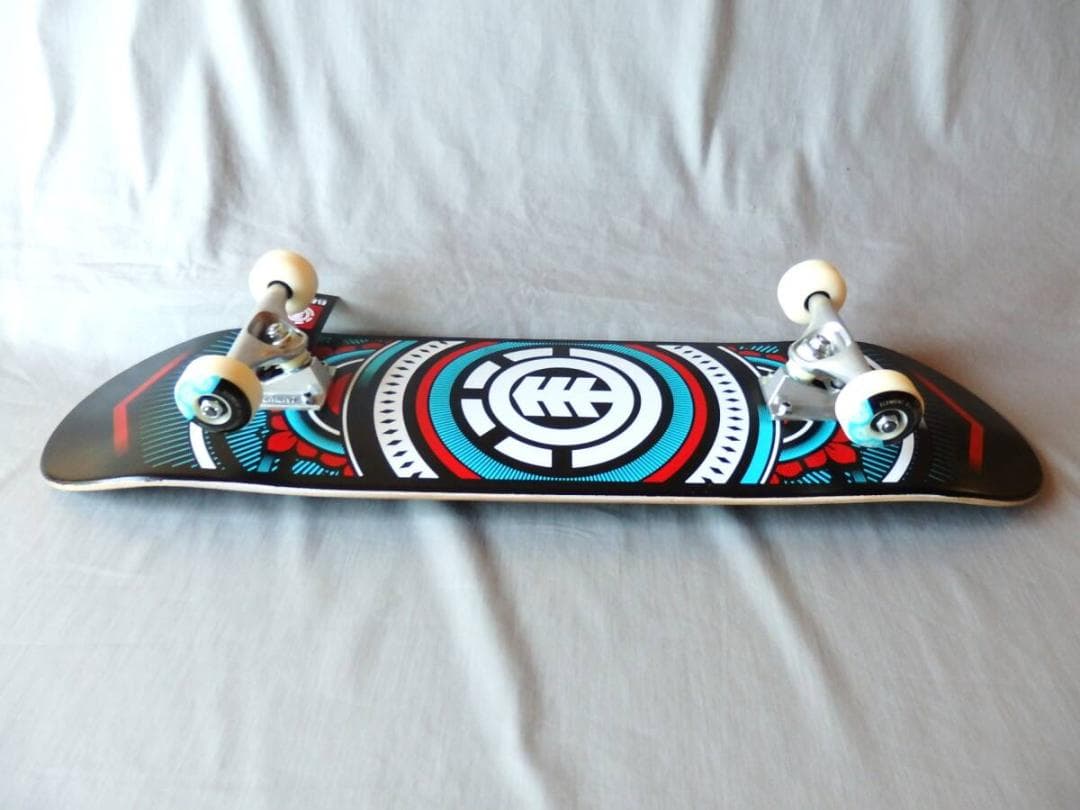 新品◆ELEMENT HATCHED COMPLETE コンプリート◆8.0