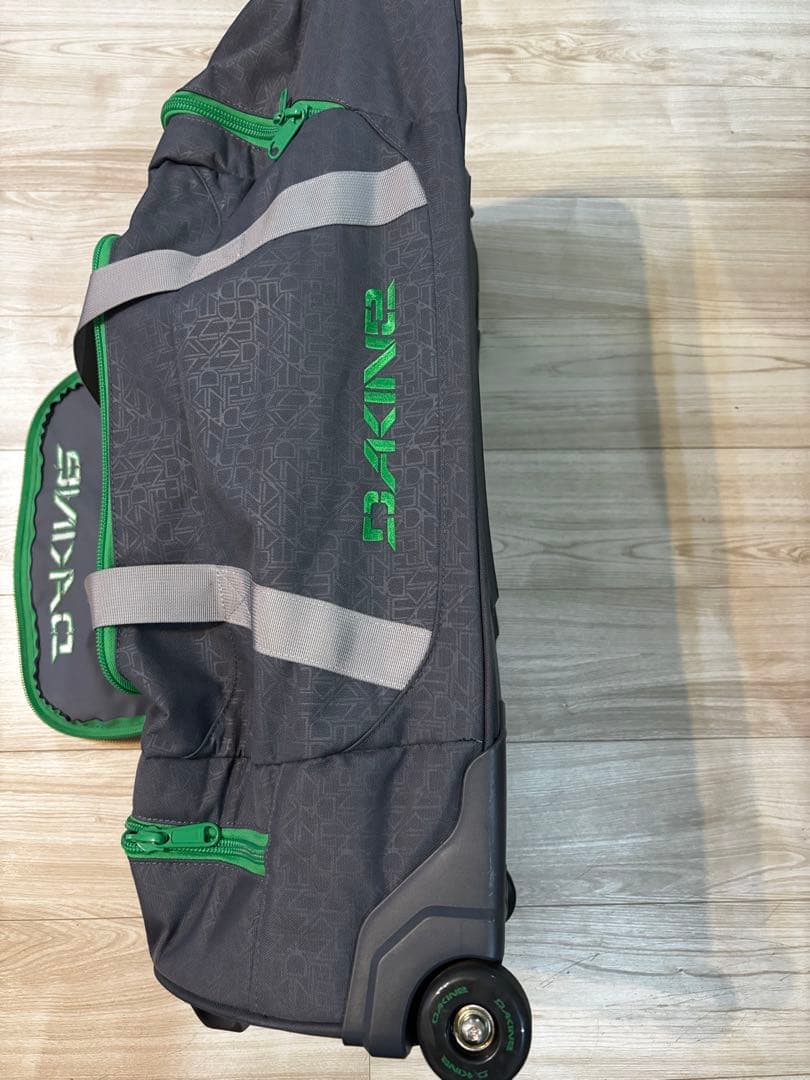 Dakine ダカイン Wheeled Duffle 90L キャリー 旅行 Dakine Wheeled Duffle 90L review - Freeride