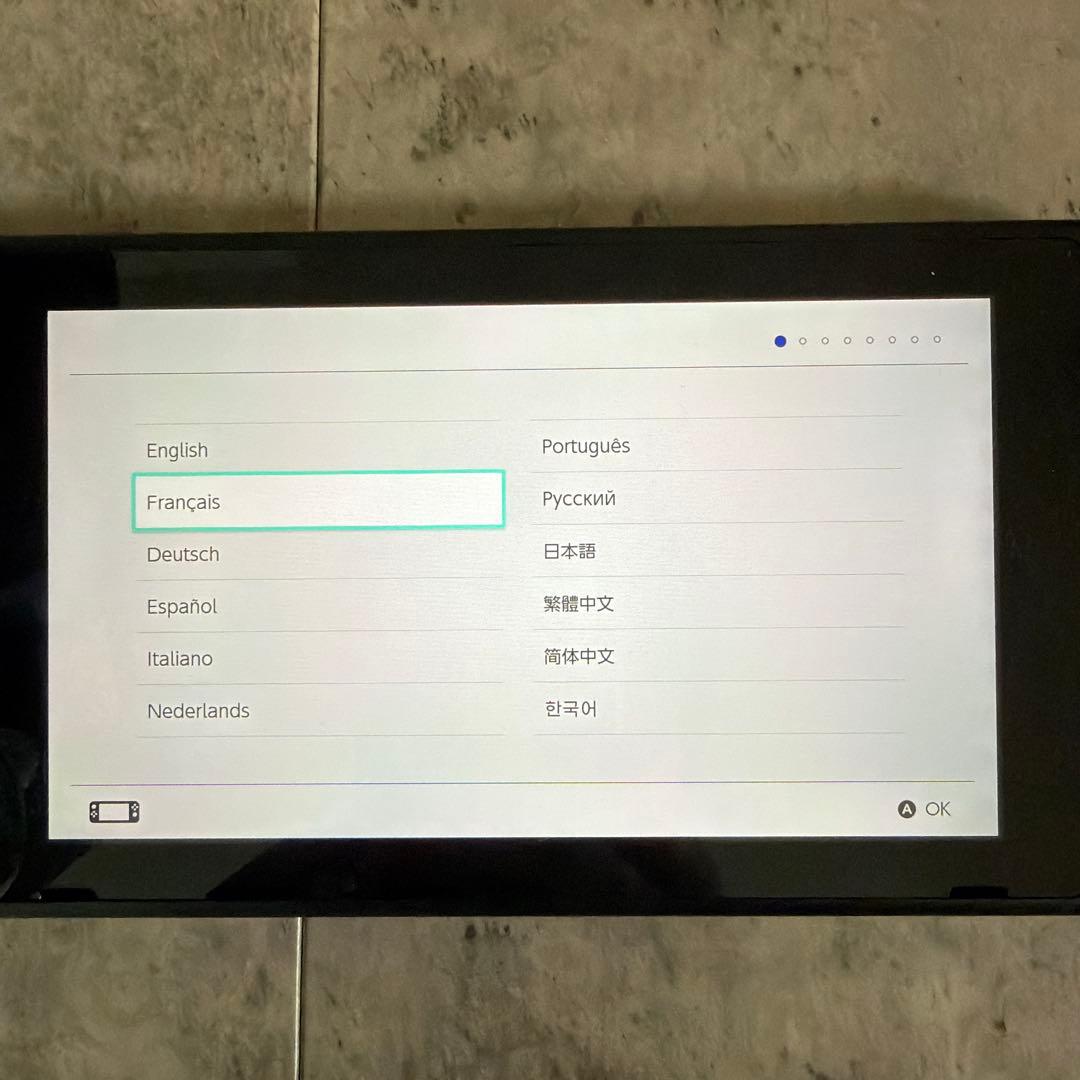 【絵美】Nintendo Switch 本体 グレー Joy-Con付き