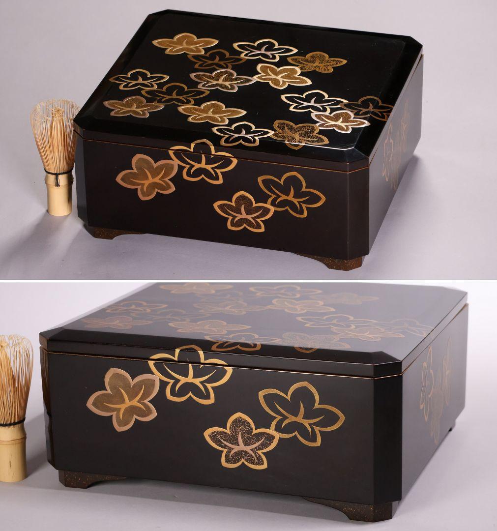 MA523 時代木製漆器 花ちらし金蒔絵 梨地 饅羹重 饅頭箱 菓子重 菓子器