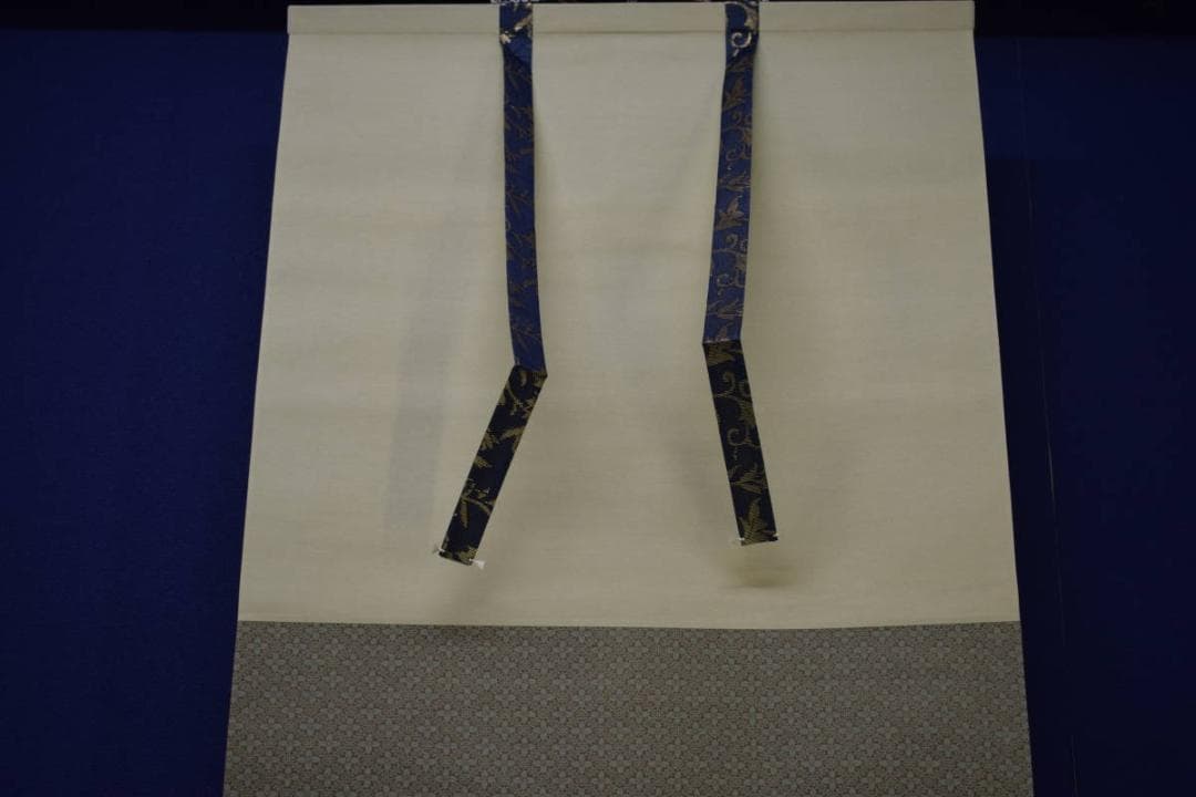 不詳/作者不詳/菊花画賛/桐共箱付/布袋屋掛軸HJ-463