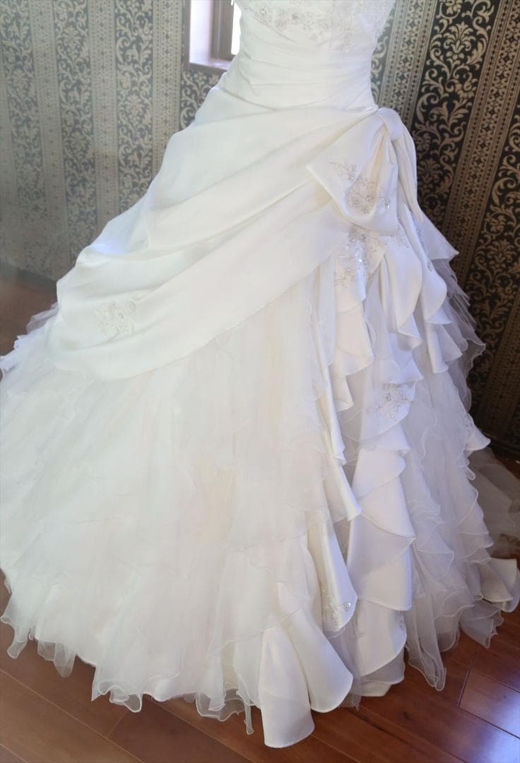 574LibraLibera高級ウエディングドレス9号11号13号MATSUO