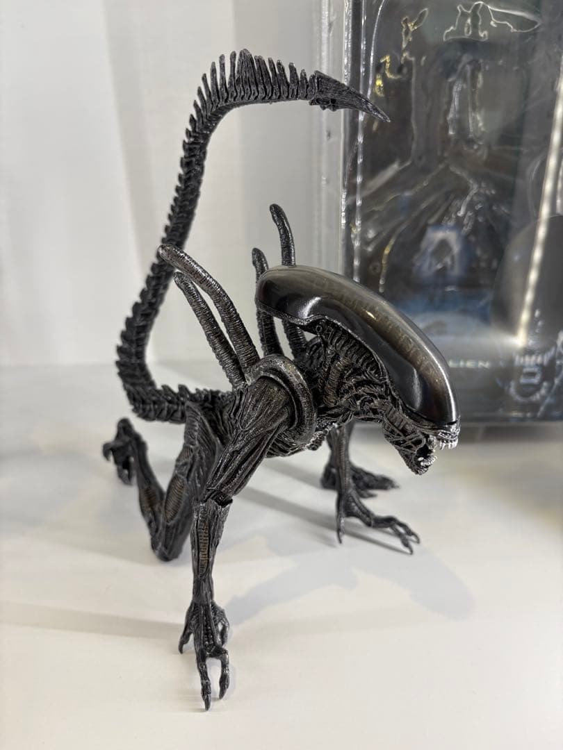 ネカ　エイリアン　ウォーリア　豆魚雷