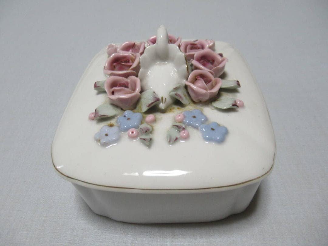 1947年頃 日本製輸出品◇磁器製 瀬戸ノベルティ CHIKUSA『白鳥と薔薇』